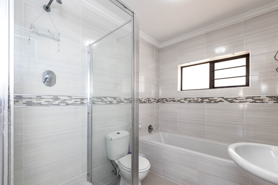 6 Bedroom Property for Sale in Dorchester Heights Eastern Cape